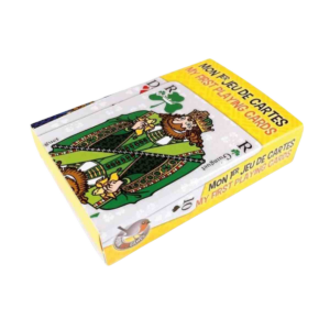 Une boîte jaune de cartes à jouer étiquetée Mon 1er jeu de cartes - My First Playing Cards, avec un roi de trèfle illustré sur la couverture.
